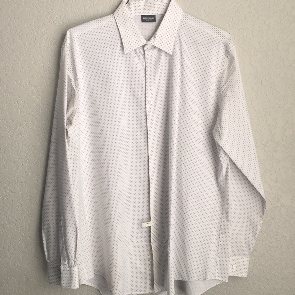 Kenneth Cole men’s dress shirt